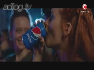 "Pepsi". Літо - це момент. Смакуй.
